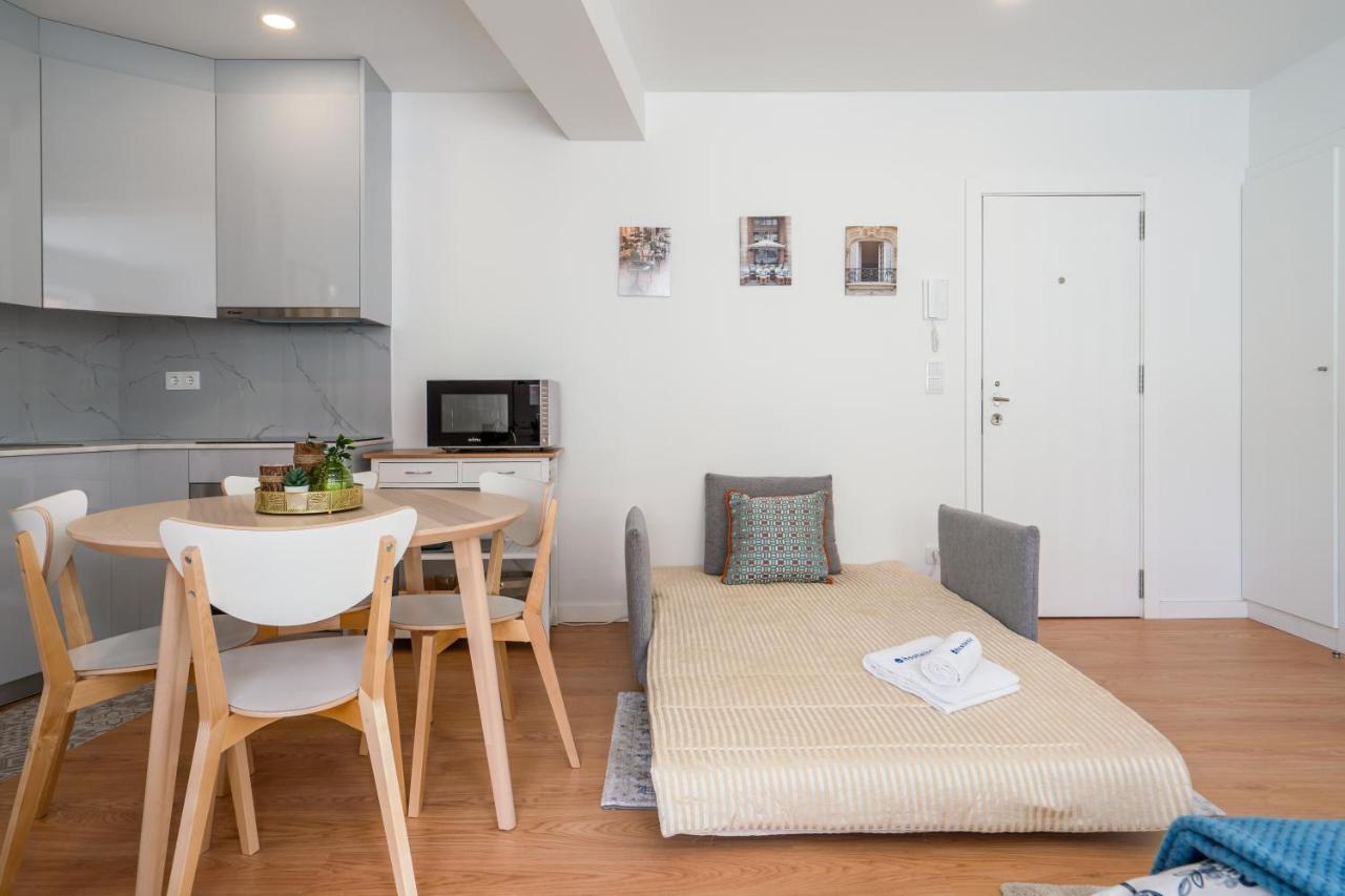 Host Wise - Comfy Sunny Flat - Prime Location Apartment ปอร์โต ภายนอก รูปภาพ