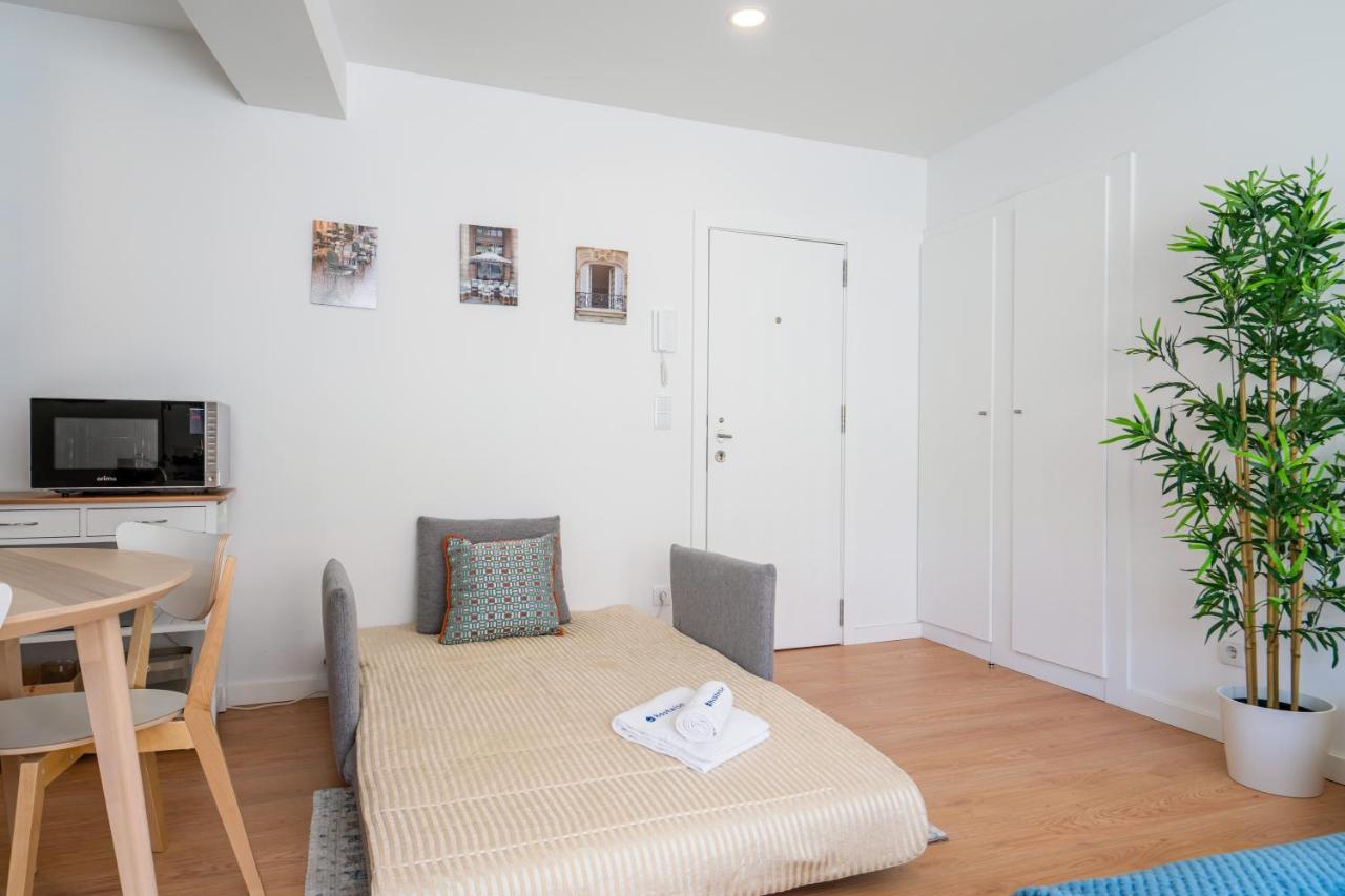 Host Wise - Comfy Sunny Flat - Prime Location Apartment ปอร์โต ภายนอก รูปภาพ