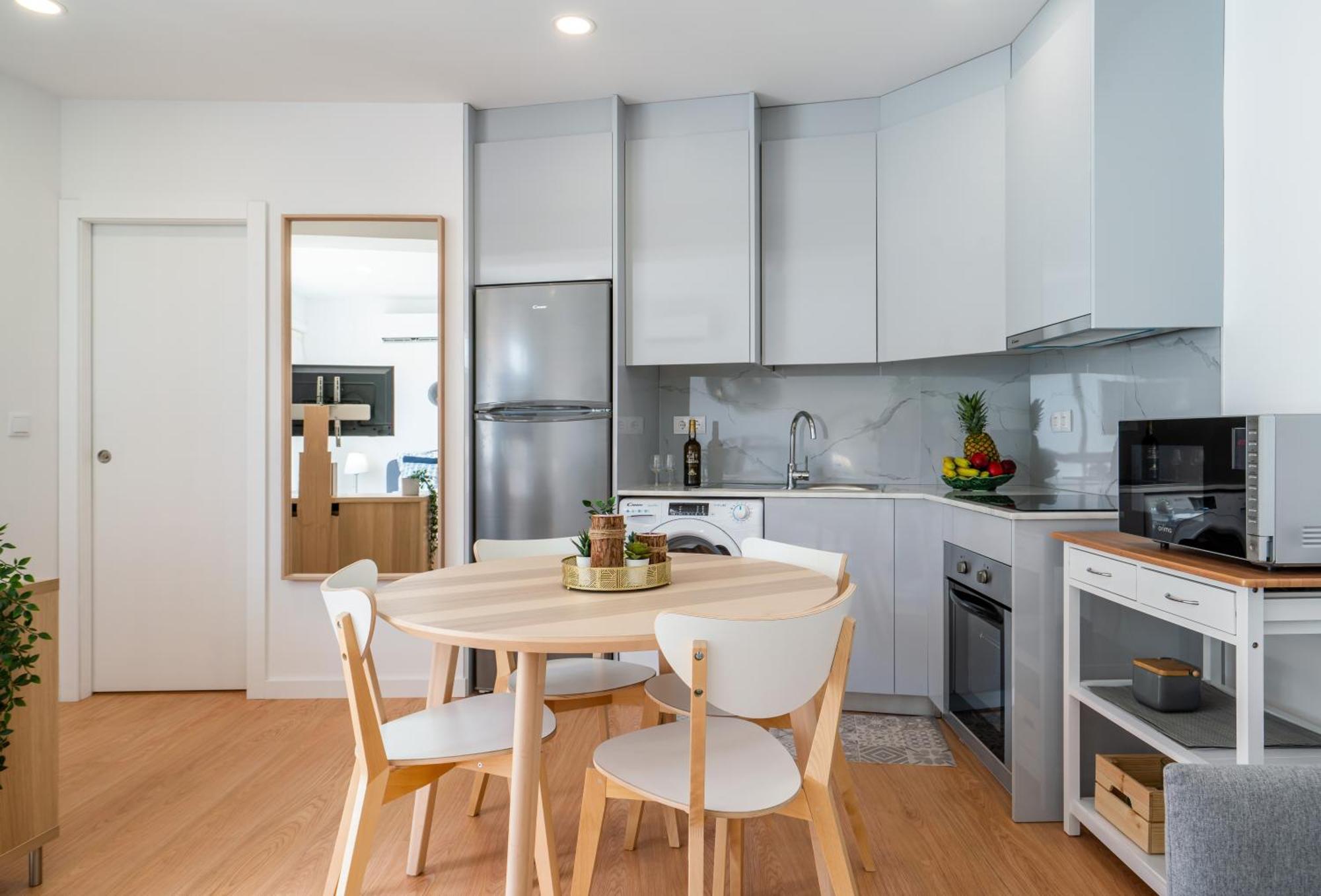 Host Wise - Comfy Sunny Flat - Prime Location Apartment ปอร์โต ห้อง รูปภาพ